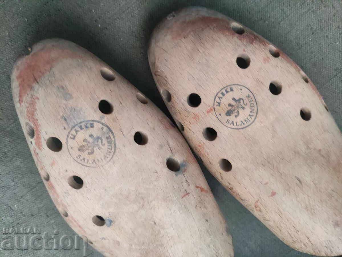 Auction Salamander wooden shoelaces Auction Salamander wooden shoelaces