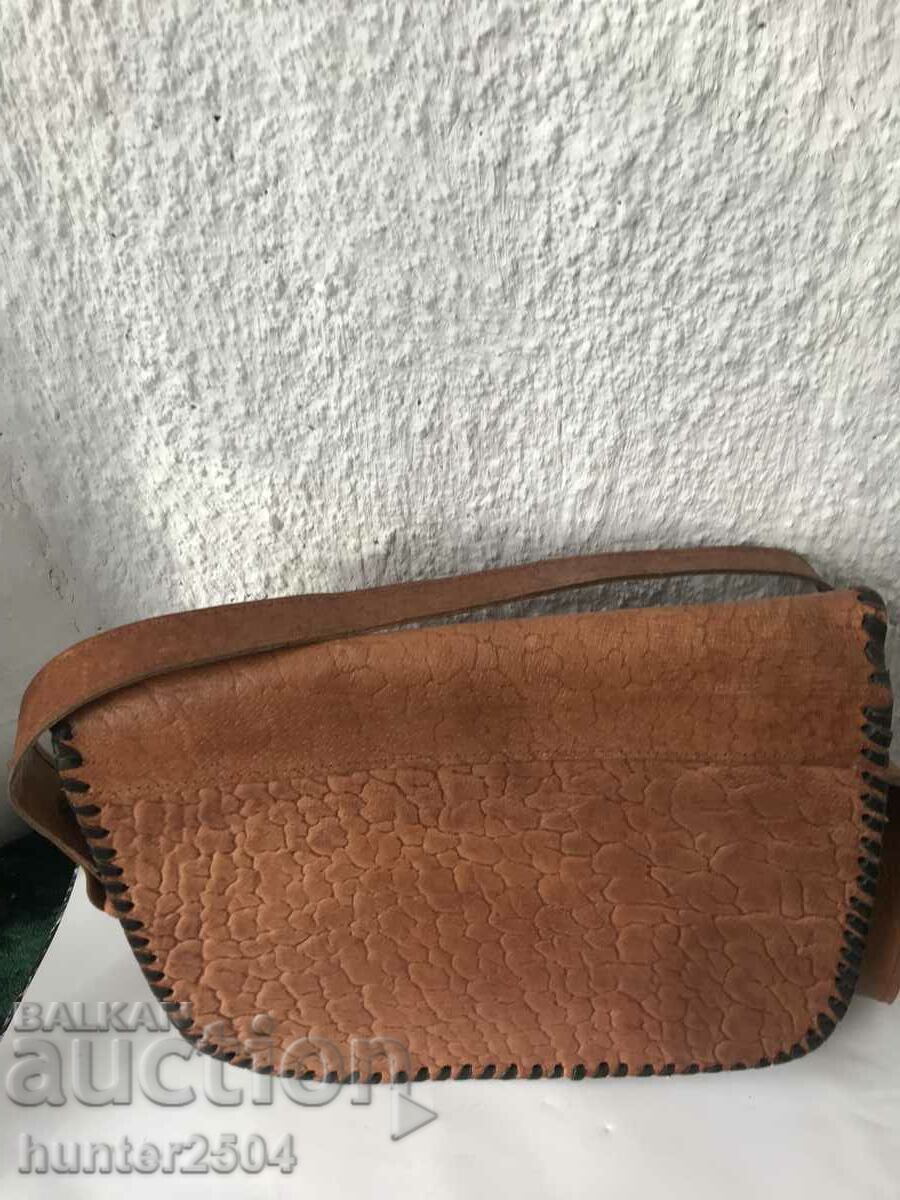 Licitație Geanta de mana-piele, retro, 22/28/9 cm