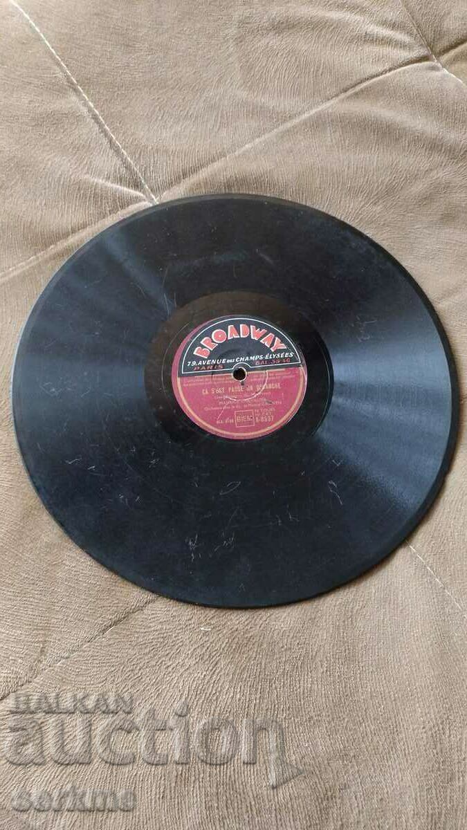 Auction Old gramophone record medium format Auction Old gramophone record medium format