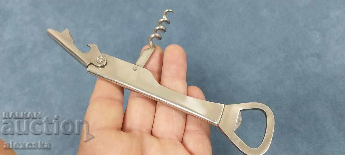 Auction Sommelier opener - "IRVIN WARE" Auction Sommelier opener - "IRVIN WARE"