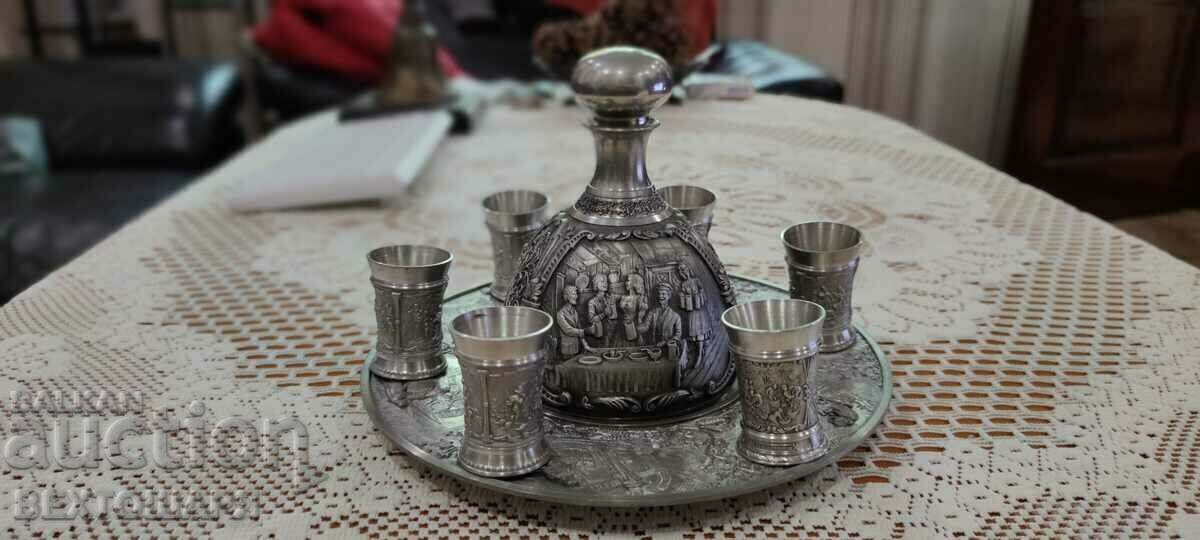 Gorgeous Liquor Service - Green brandy - 5