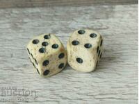 Old bone backgammon dice