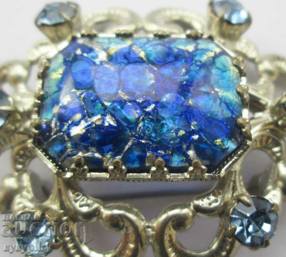 Auction Beautiful vintage Murano glass silver plated ladies brooch Auction Beautiful vintage Murano glass silver plated ladies brooch