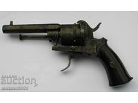 Щифтов револвер Лефуше средата на 19 век пистолет