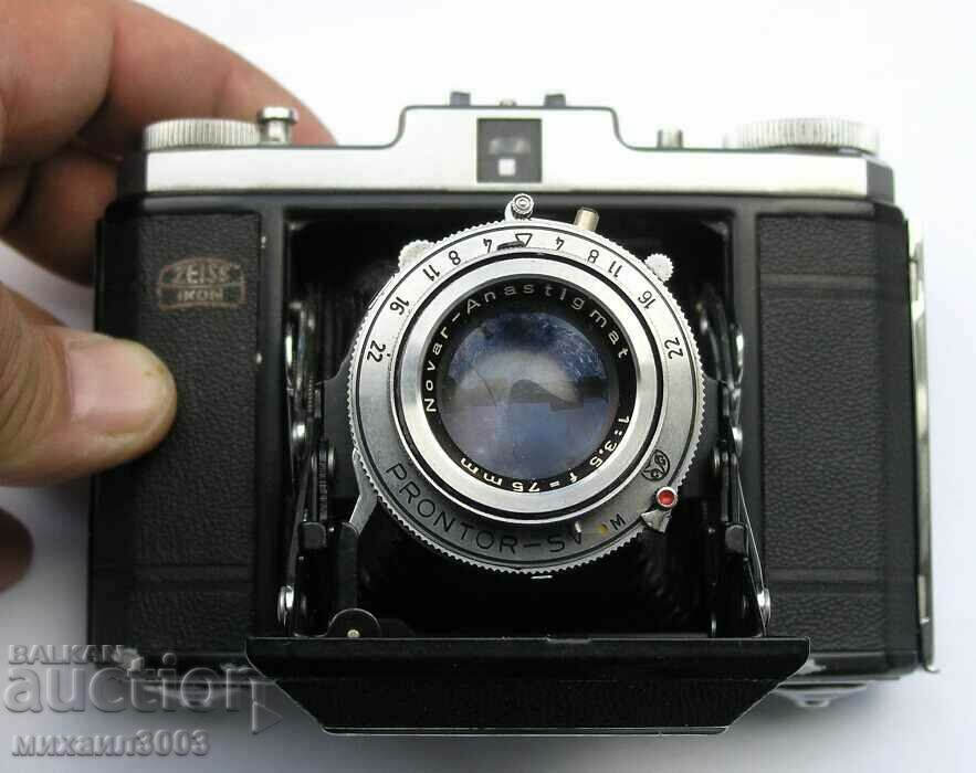 Delivery of "ZEISS IKON" bellows tape camera Delivery of "ZEISS IKON" bellows tape camera