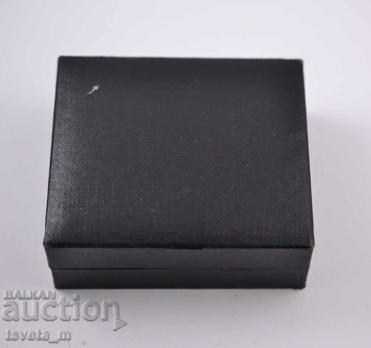 Auction Cuff links and tie clip Auction Cuff links and tie clip