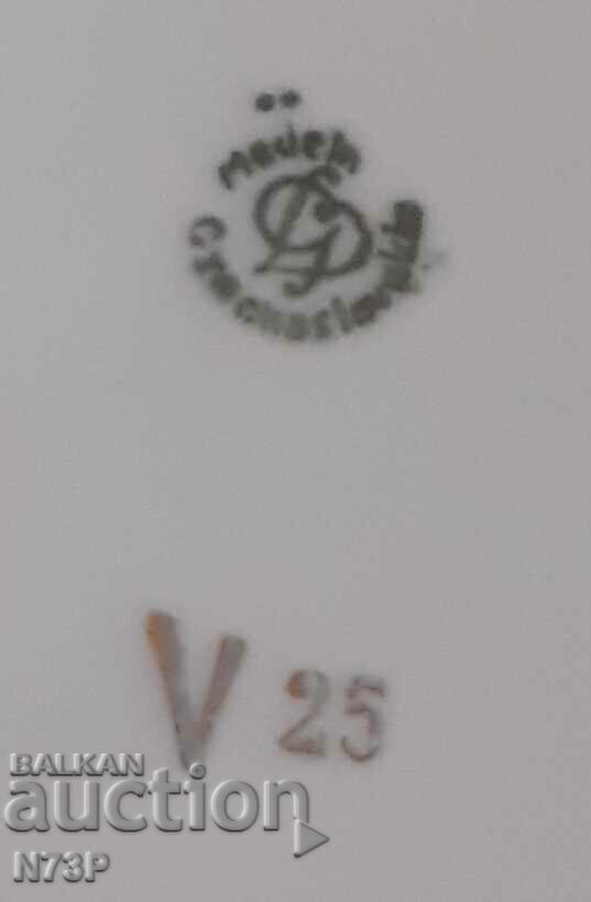 OLD PORCELAIN PLATE. MADE IN CZECHOSLOVAKIA. - 6 OLD PORCELAIN PLATE. MADE IN CZECHOSLOVAKIA. - 6