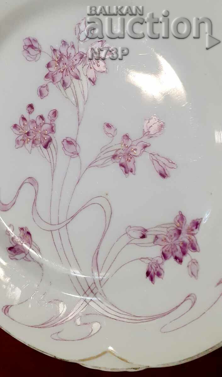Delivery of OLD PORCELAIN PLATE. HAND PAINTED. Delivery of OLD PORCELAIN PLATE. HAND PAINTED.