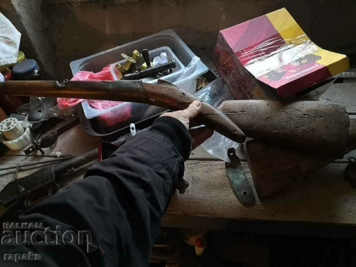 Auction Rifle stock. Antique, Carbine, Carving, Decoration Auction Rifle stock. Antique, Carbine, Carving, Decoration