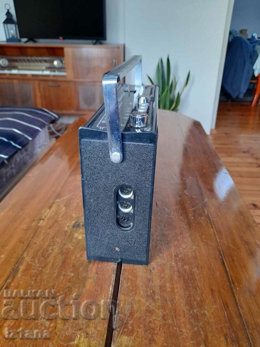 Delivery of Old tape recorder Resprom Ogosta MK 271 Delivery of Old tape recorder Resprom Ogosta MK 271