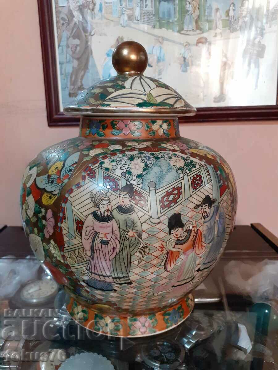 Auction Satsuma Satsuma old large vase jar porcelain seal Auction Satsuma Satsuma old large vase jar porcelain seal