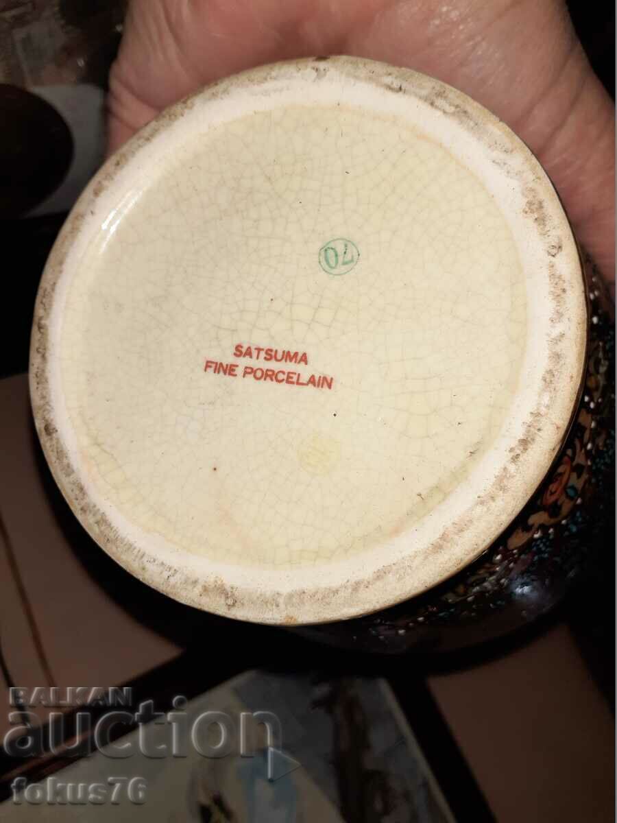 Delivery of Satsuma Satsuma old large vase porcelain mark
