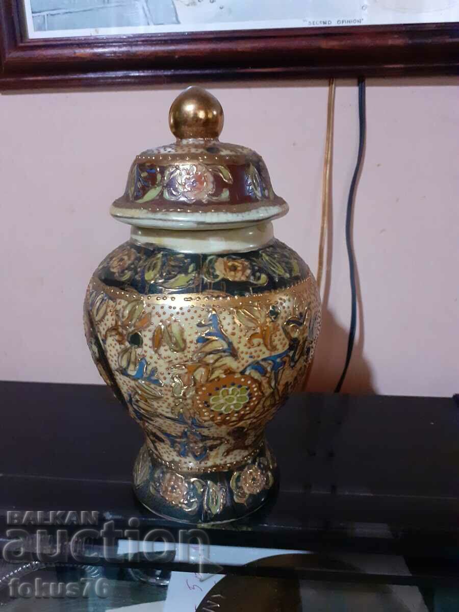 Delivery of Satsuma Satsuma old vase jar porcelain marked Delivery of Satsuma Satsuma old vase jar porcelain marked