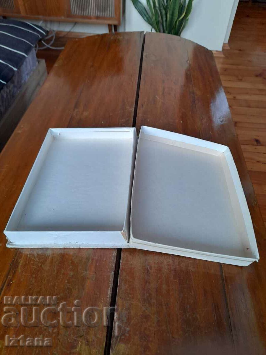 An old box of chocolates, Bonboniera Plovdiv - 5 An old box of chocolates, Bonboniera Plovdiv - 5