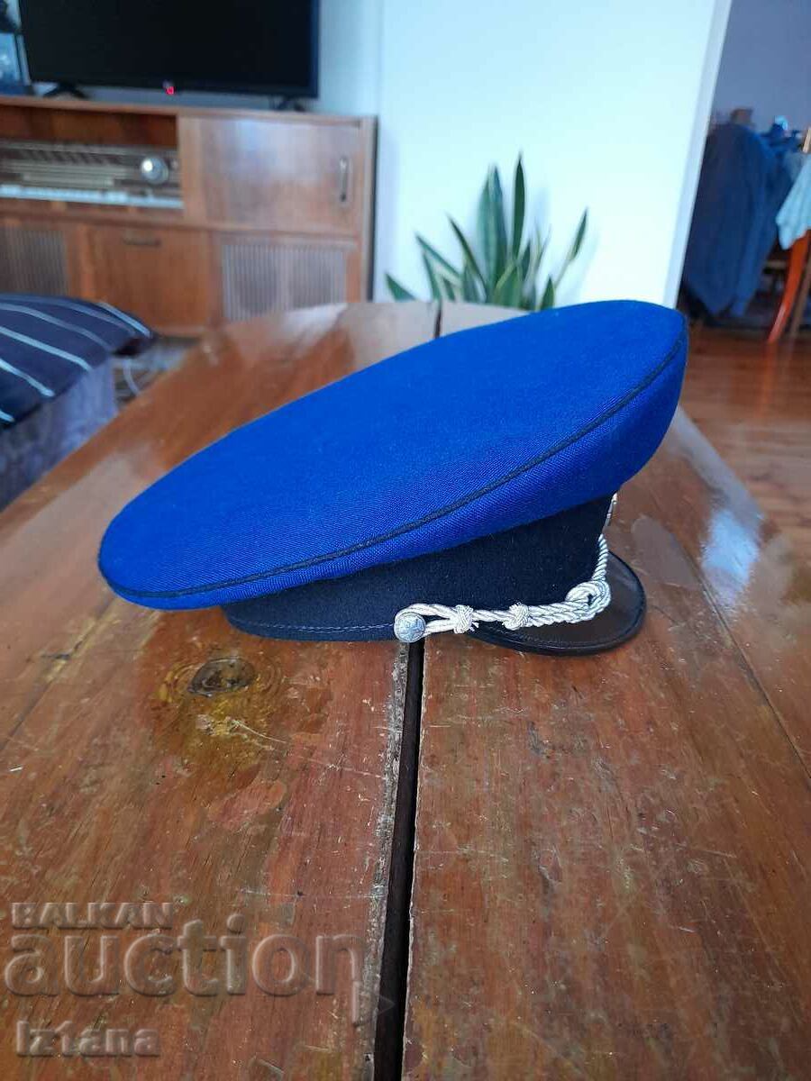 Аукцион Стара шофьорска фуражка Аукцион Стара шофьорска фуражка