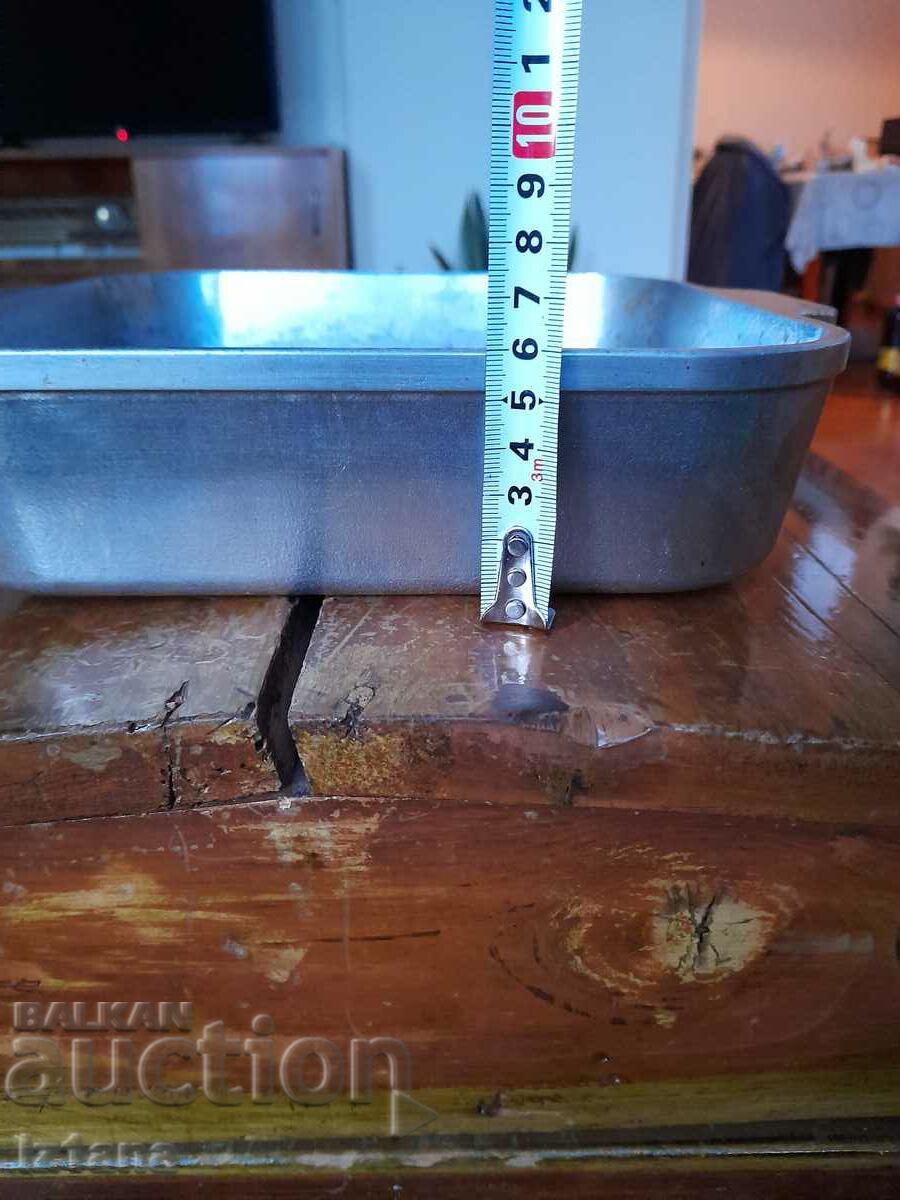 Auction Old aluminum pot Auction Old aluminum pot