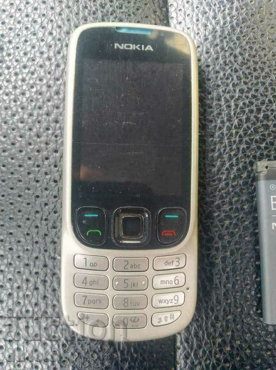 Телефон Nokia 6303 Classic нокиа, FM radio, camera, Bluetoot