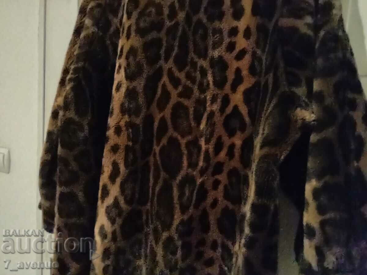 Auction LEOPARD eco leather COAT, warm, elegant 11/26/2023 Auction LEOPARD eco leather COAT, warm, elegant 11/26/2023