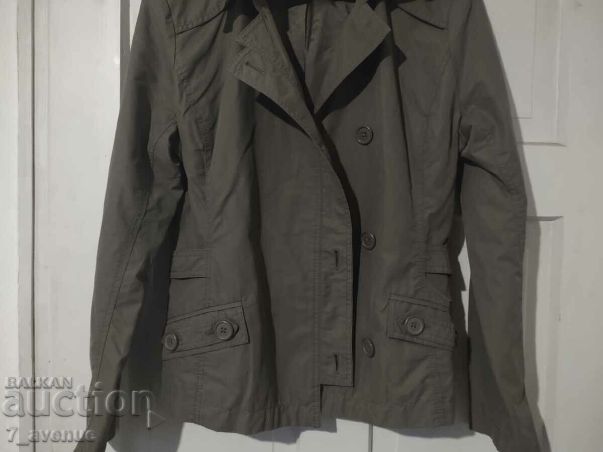 JACHETĂ/ jachetă de primăvară maro elegant, 29.11.23 cu preț 29.00 BGN | € 14.83 JACHETĂ/ jachetă de primăvară maro elegant, 29.11.23 cu preț 29.00 BGN | € 14.83