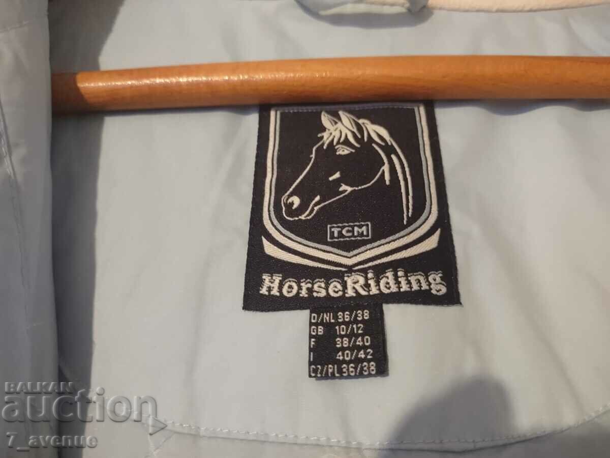 Geaca sport dama, eleganta, 29/11/23 cu preț 29.00 BGN | € 14.83 Geaca sport dama, eleganta, 29/11/23 cu preț 29.00 BGN | € 14.83