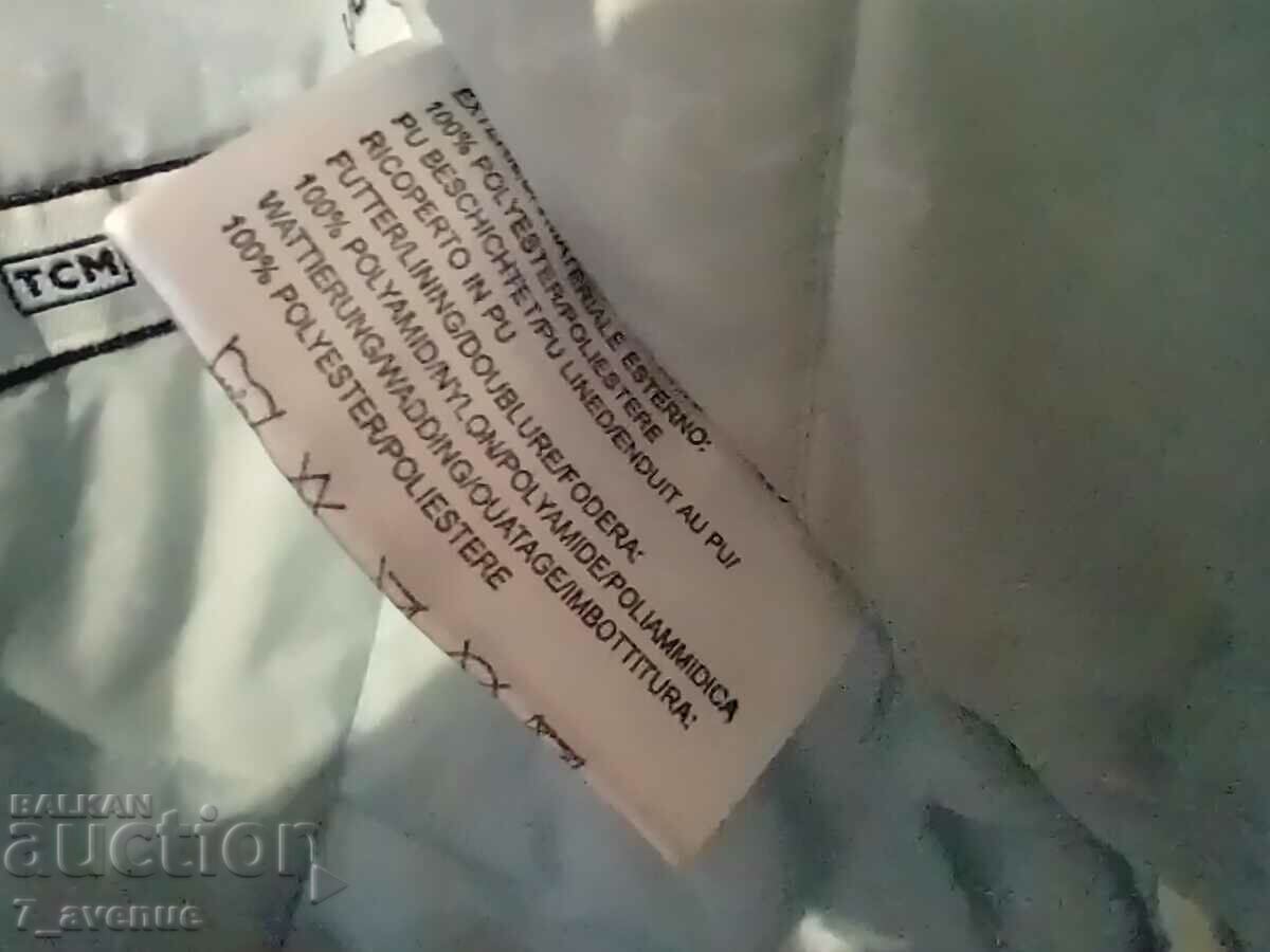 Licitație Geaca sport dama, eleganta, 29/11/23 Licitație Geaca sport dama, eleganta, 29/11/23