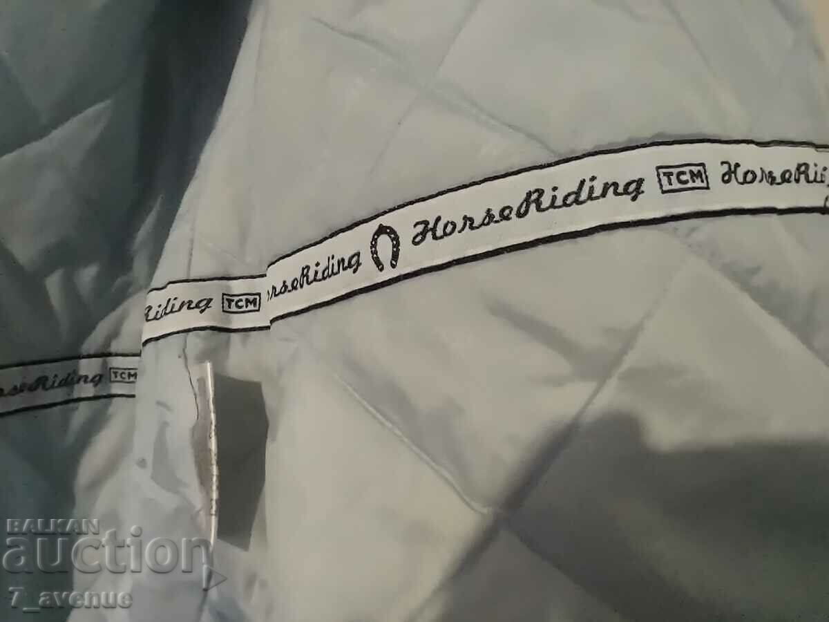 Livrarea Geaca sport dama, eleganta, 29/11/23 Livrarea Geaca sport dama, eleganta, 29/11/23