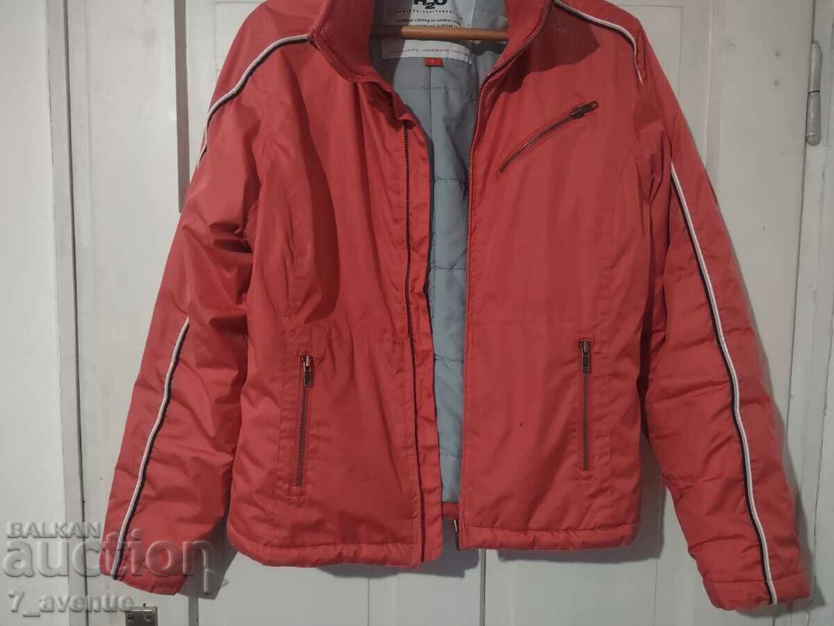 Geaca sport dama, eleganta, 29/11/23 cu preț 29.00 BGN | € 14.83