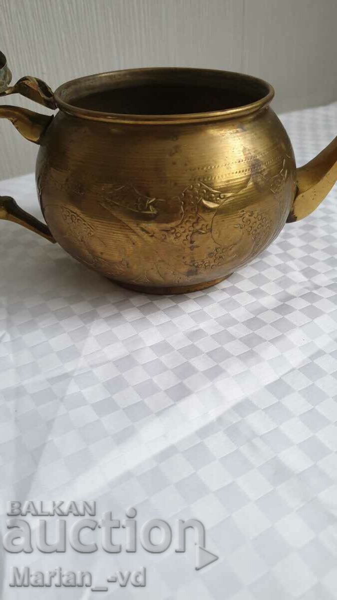 Малък бронзов чайник - 5 Малък бронзов чайник - 5