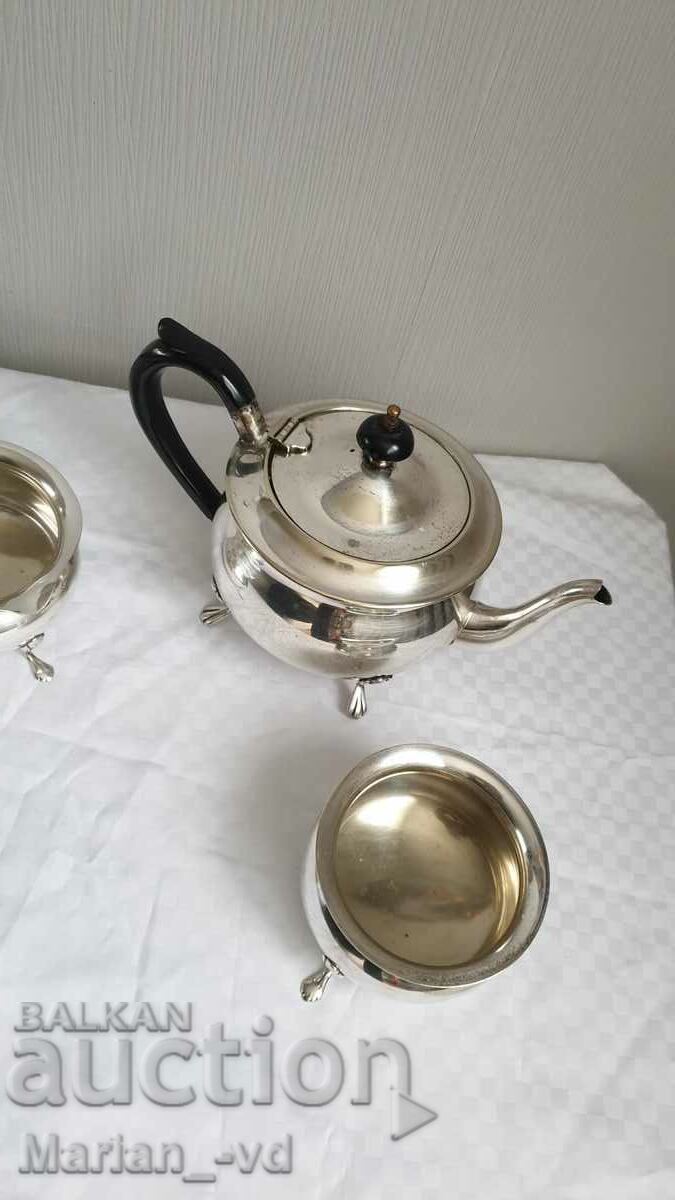 Auction  English silver plated 3 piece tea set