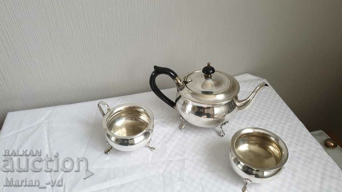 Delivery of English silver plated 3 piece tea set