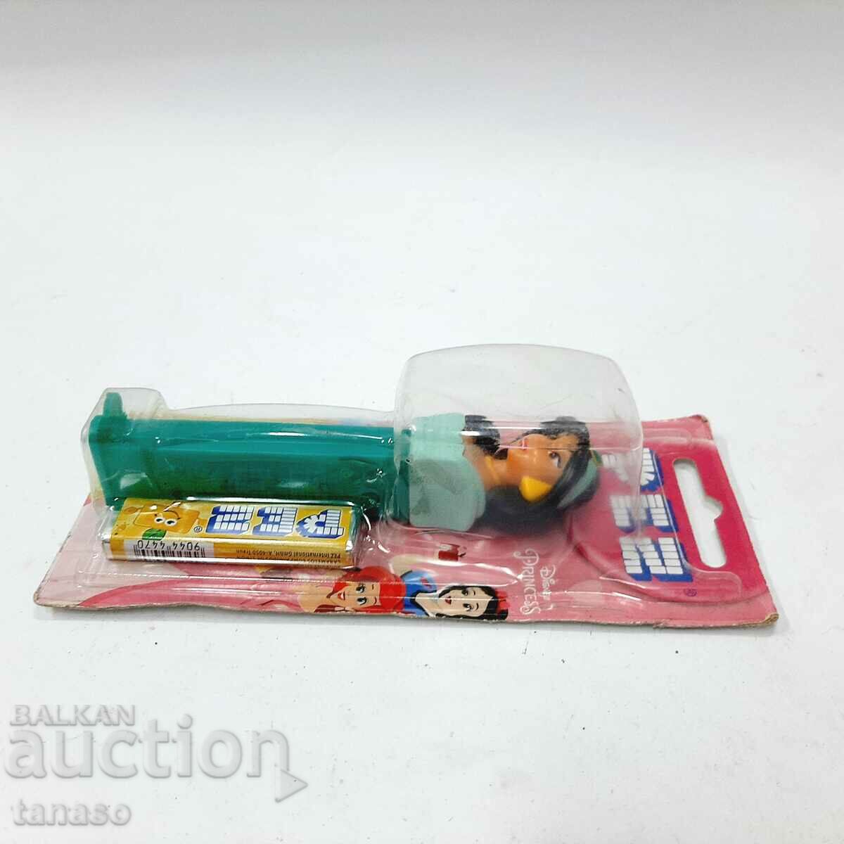 Auction Figure PEZ+Candy Box Unprinted(10.2) Auction Figure PEZ+Candy Box Unprinted(10.2)