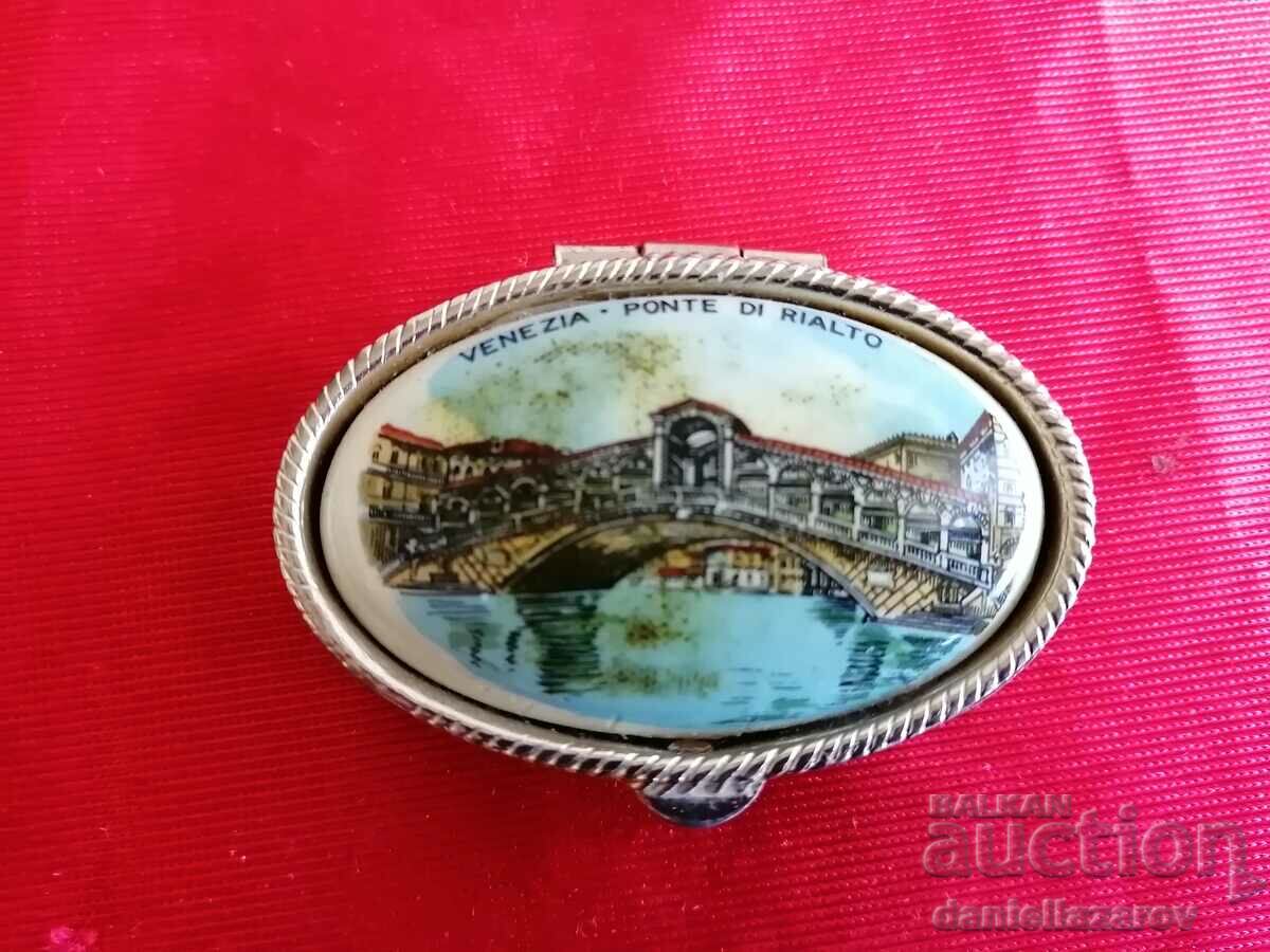 Old Pill Box, Snuff "VENICE" with price 16.00 BGN | € 8.18