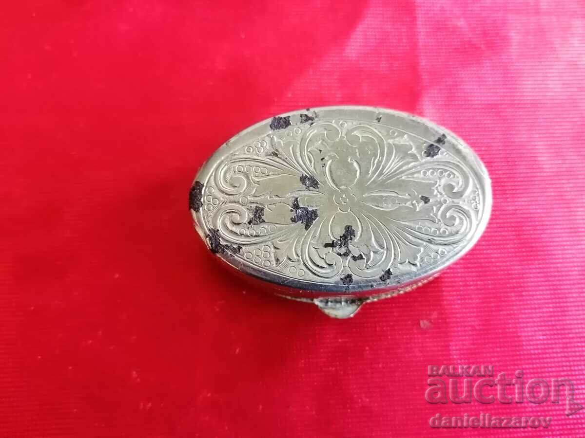 Old Pill Box, Snuff "VENICE" - 5