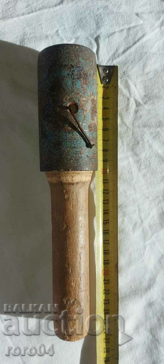 THE GRENADE - 7 THE GRENADE - 7