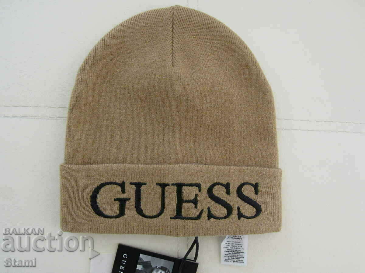 Delivery of Cappuccino color GUESS knitted cap