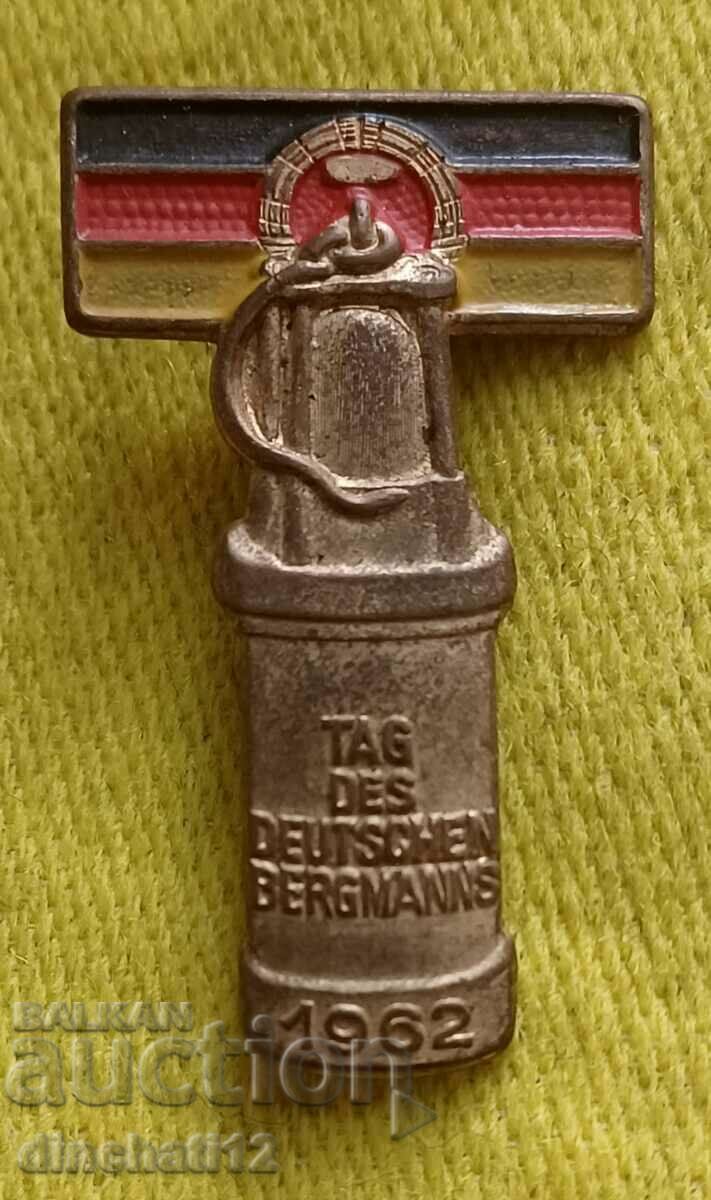 MINOR'S LAMP. MINA MINOR 1962 Germany with price 27.00 BGN | € 13.80 MINOR'S LAMP. MINA MINOR 1962 Germany with price 27.00 BGN | € 13.80