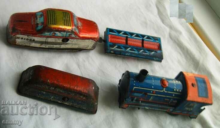 Old tinplate mechanical train - missing, for parts - 7 Old tinplate mechanical train - missing, for parts - 7