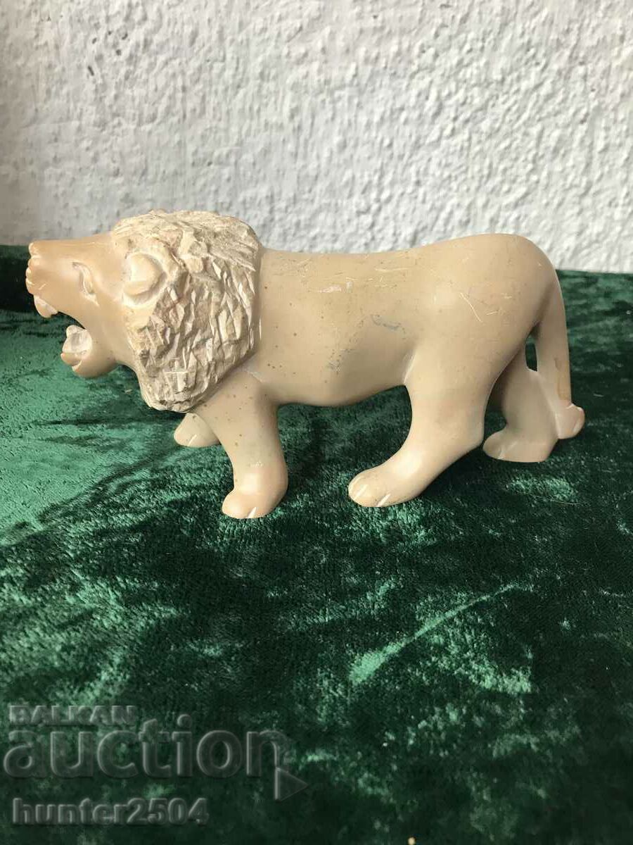 Lion-9/16 cm, stone