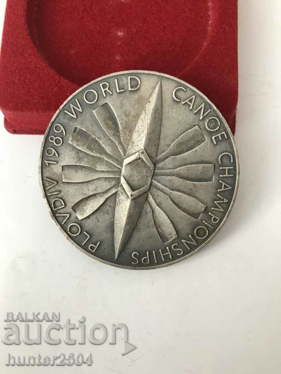 Canoe-kayak plaque 1989 with price 39.95 BGN | € 20.43 Canoe-kayak plaque 1989 with price 39.95 BGN | € 20.43