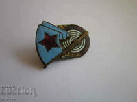 ENAMEL BADGE NATIONAL ARCHER ON SCREW BZT !!!