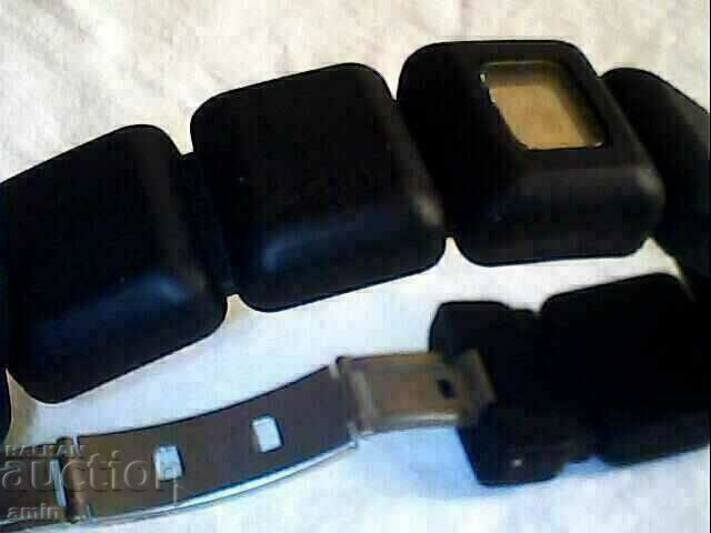 Παράδοση ηλεκτρονικός 4 asovnik libsva batri Παράδοση ηλεκτρονικός 4 asovnik libsva batri