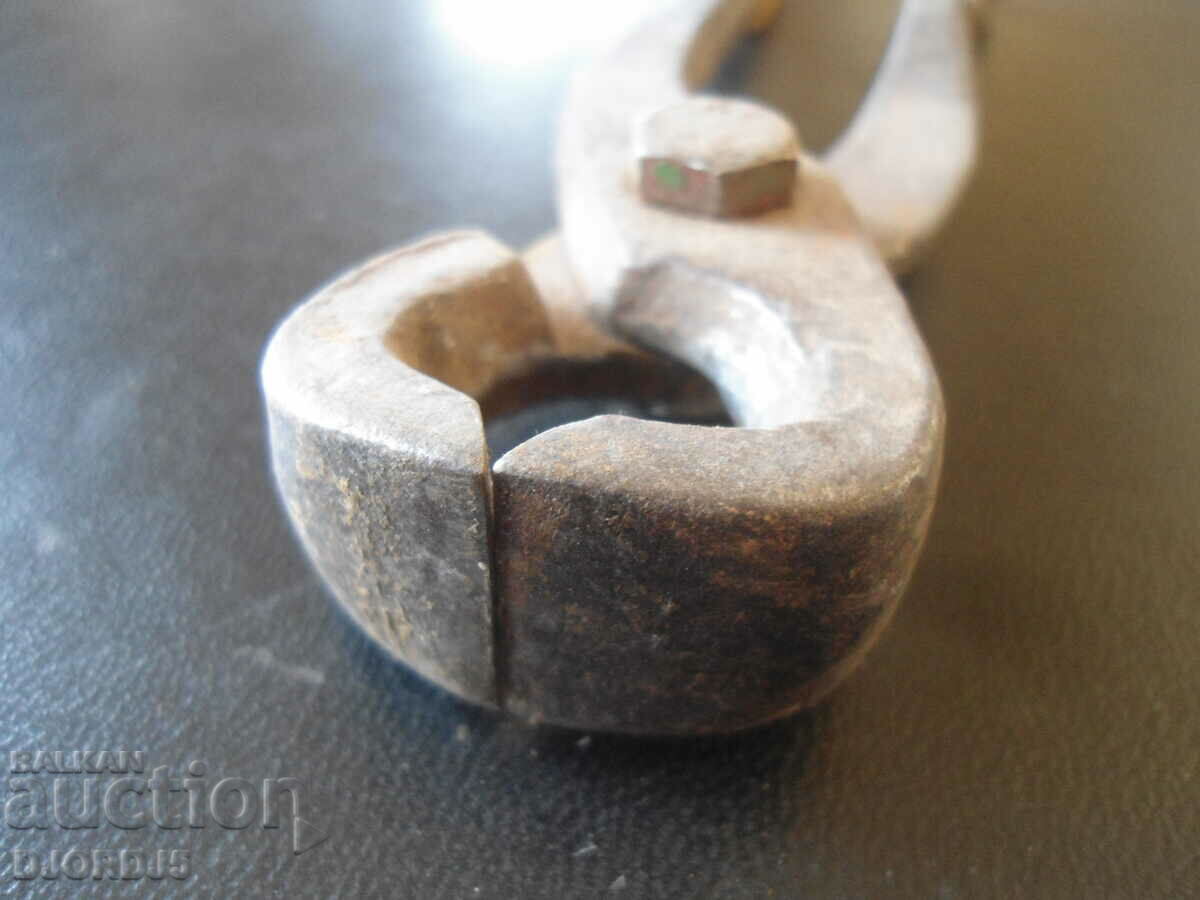 Delivery of Old pliers Delivery of Old pliers