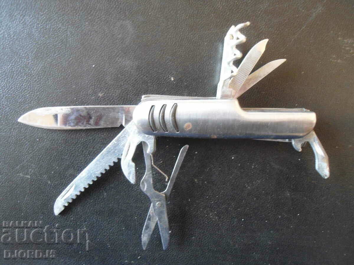 Παλιό πόδι τσέπης, σήμανση με τιμή 9.00 BGN | € 4.60 Παλιό πόδι τσέπης, σήμανση με τιμή 9.00 BGN | € 4.60