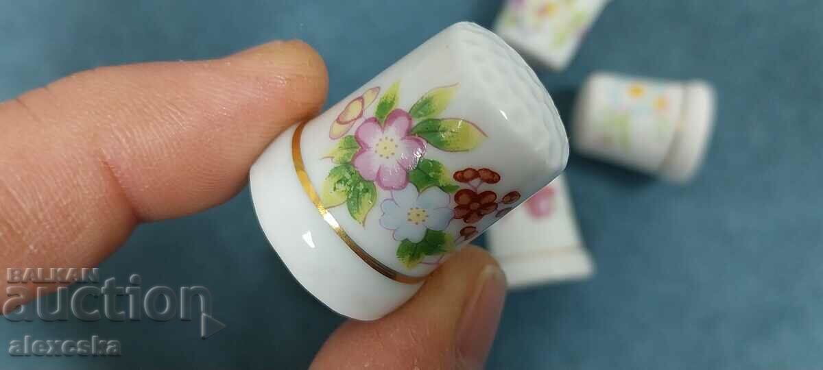 A collection of porcelain thimbles - 5