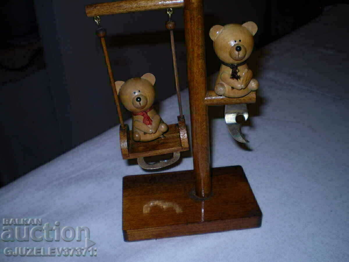 Ρετρό ξύλινη βάση ανοιχτήρι αρκούδας με τιμή 90.00 BGN | € 46.02 Ρετρό ξύλινη βάση ανοιχτήρι αρκούδας με τιμή 90.00 BGN | € 46.02