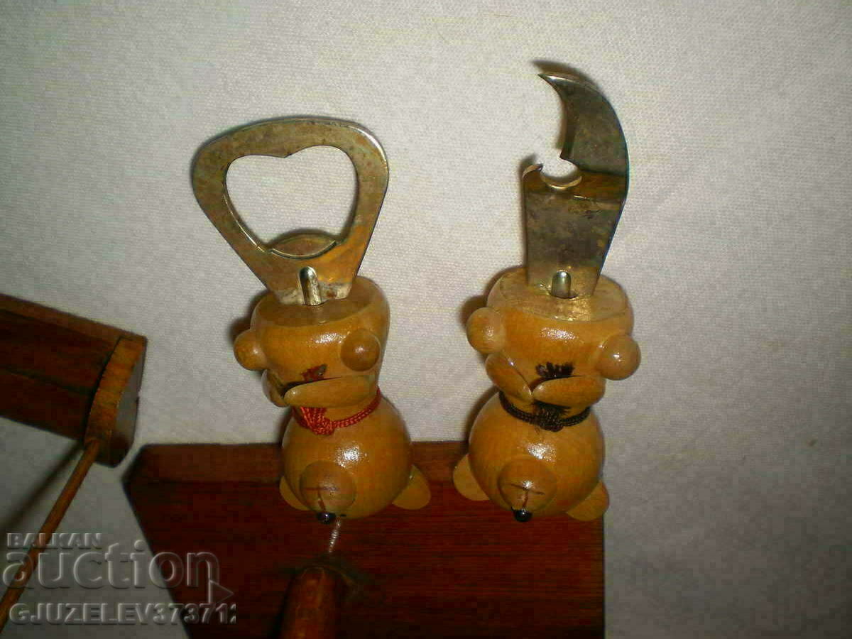 Δημοπρασία Ρετρό ξύλινη βάση ανοιχτήρι αρκούδας Δημοπρασία Ρετρό ξύλινη βάση ανοιχτήρι αρκούδας