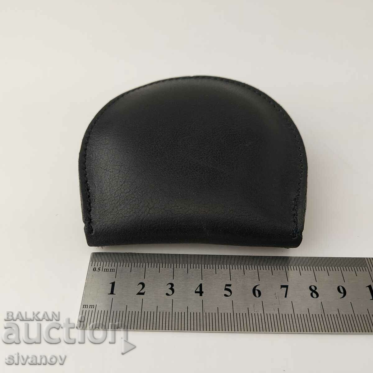 Leather Horseshoe Coin Wallet with Coin Tray #5453 - 7 Leather Horseshoe Coin Wallet with Coin Tray #5453 - 7