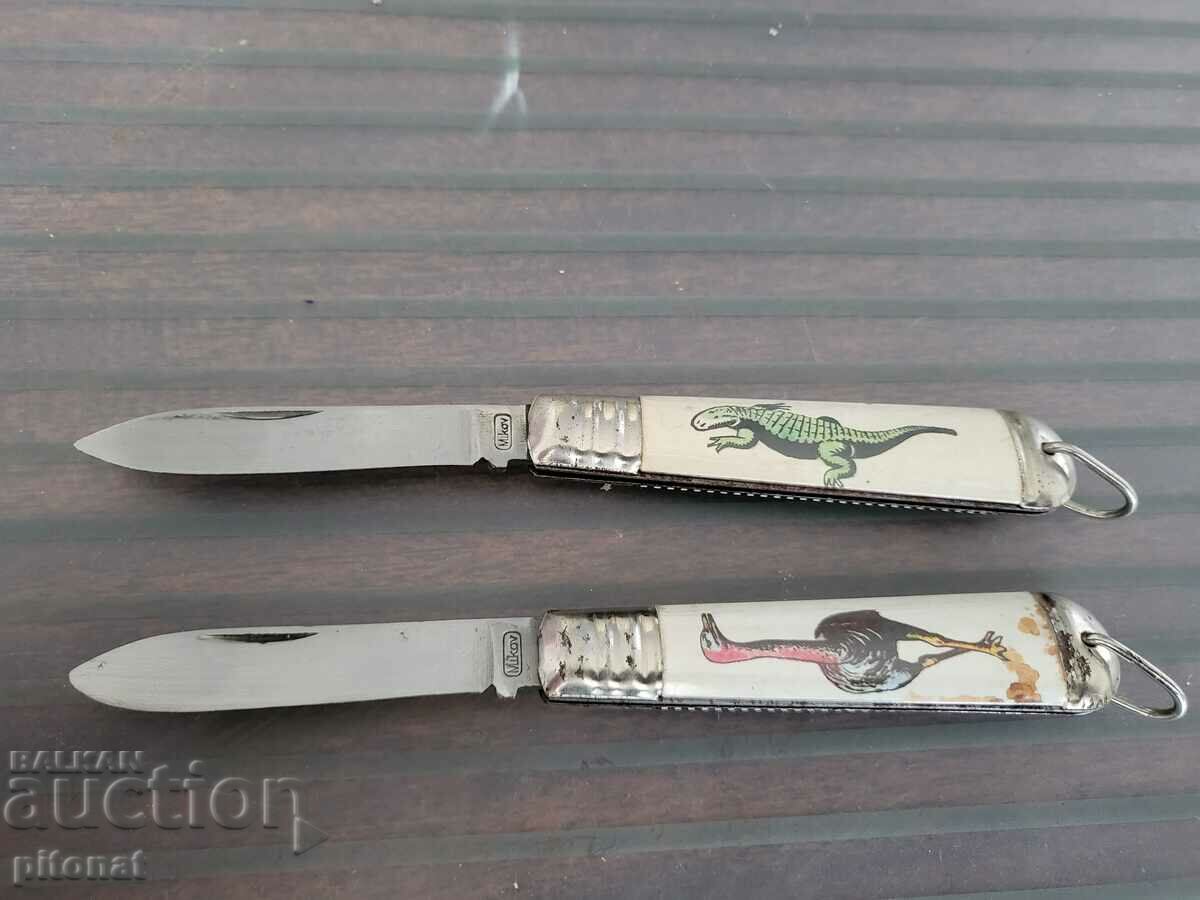 O mulțime de cuțite antice pliabile MIKOV