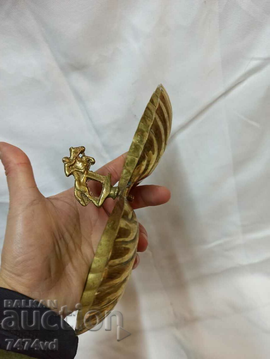 Delivery of BRONZE VESSEL WITH HORSEMAN Delivery of BRONZE VESSEL WITH HORSEMAN