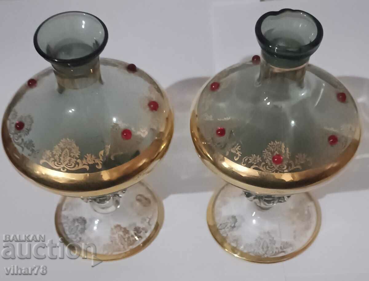 Delivery of Lot of two vases Delivery of Lot of two vases
